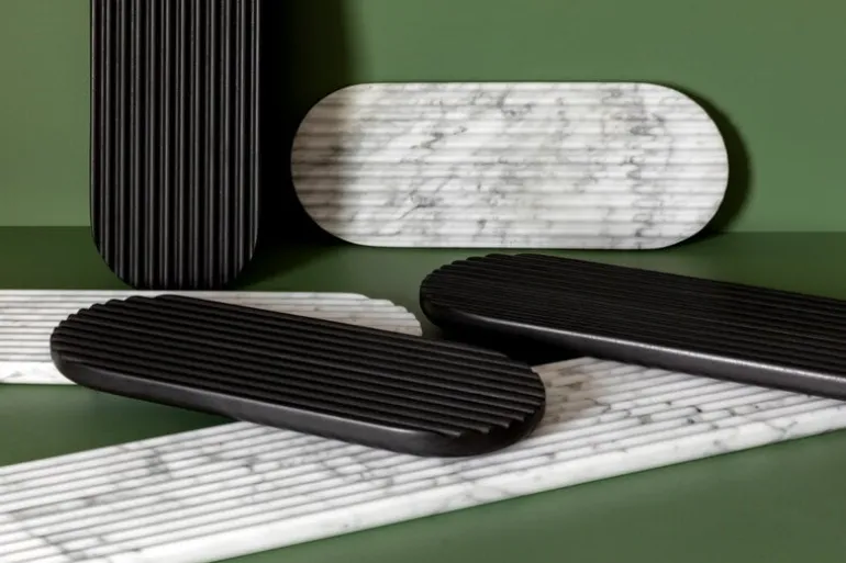 Northern Podium board, 65 cm, mixed white marble