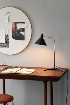 NUAD Arcon table lamp, black