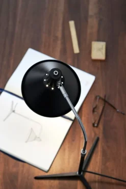 NUAD Arcon table lamp, black