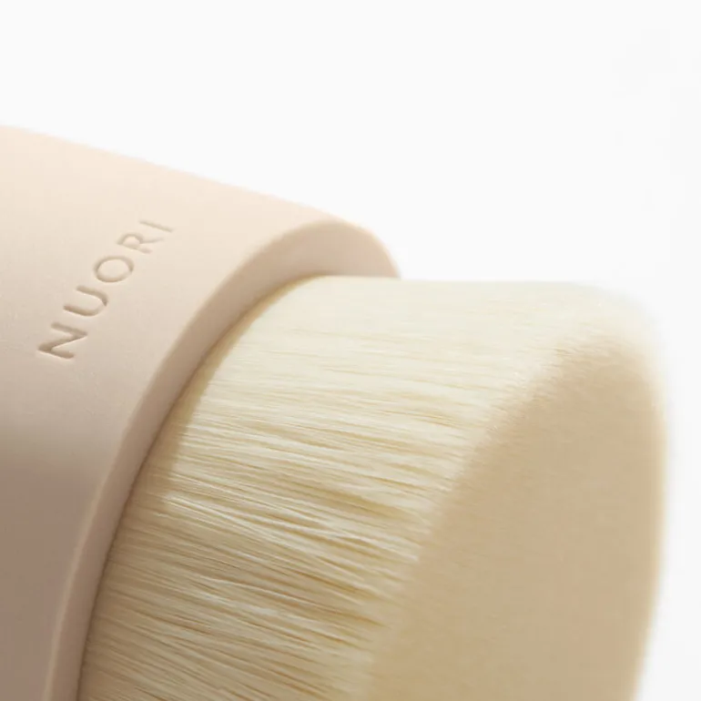 Nuori Caressing facial brush, rose