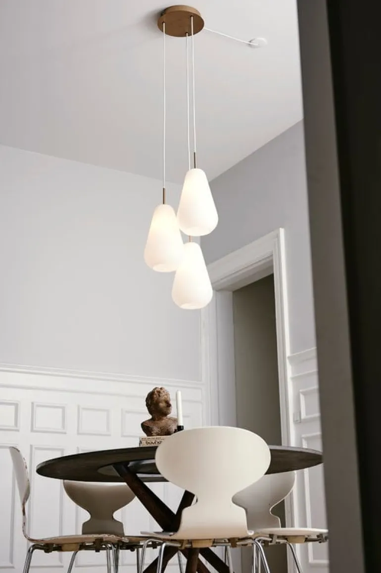 Nuura Anoli 3 pendant, opal