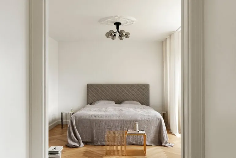 Nuura Apiales 6 ceiling lamp, satin black - optic smoked