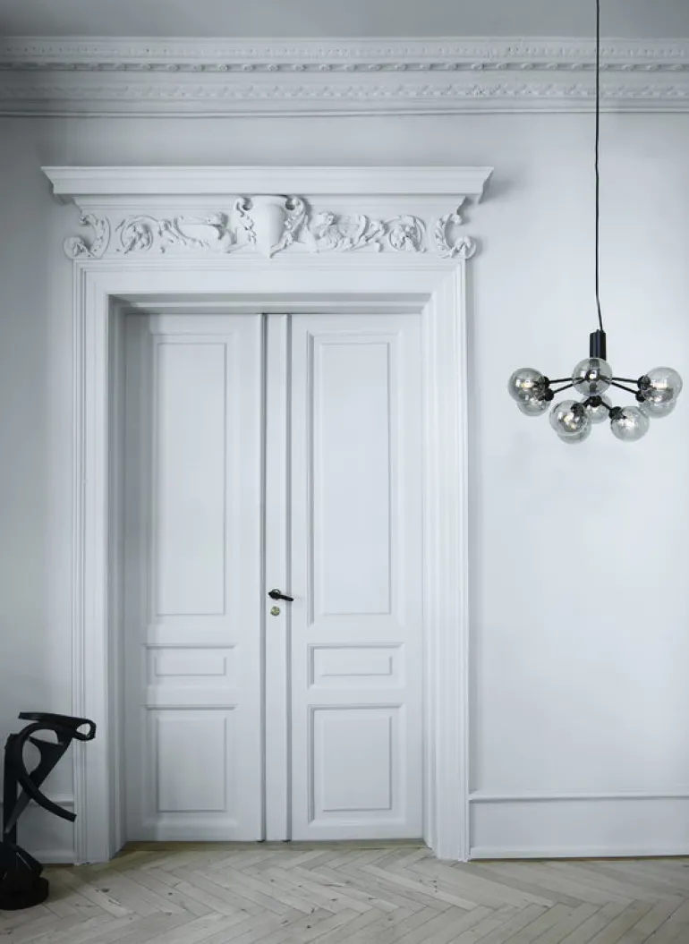 Nuura Apiales 9 pendant, satin black - smoked black