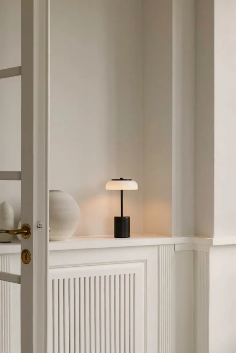 Nuura Blossi Mini portable table lamp, black - opal