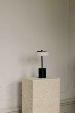 Nuura Blossi Mini portable table lamp, black - opal
