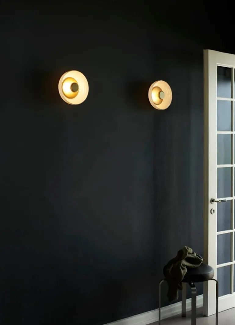 Nuura Blossi wall/ceiling lamp, Nordic gold - opal