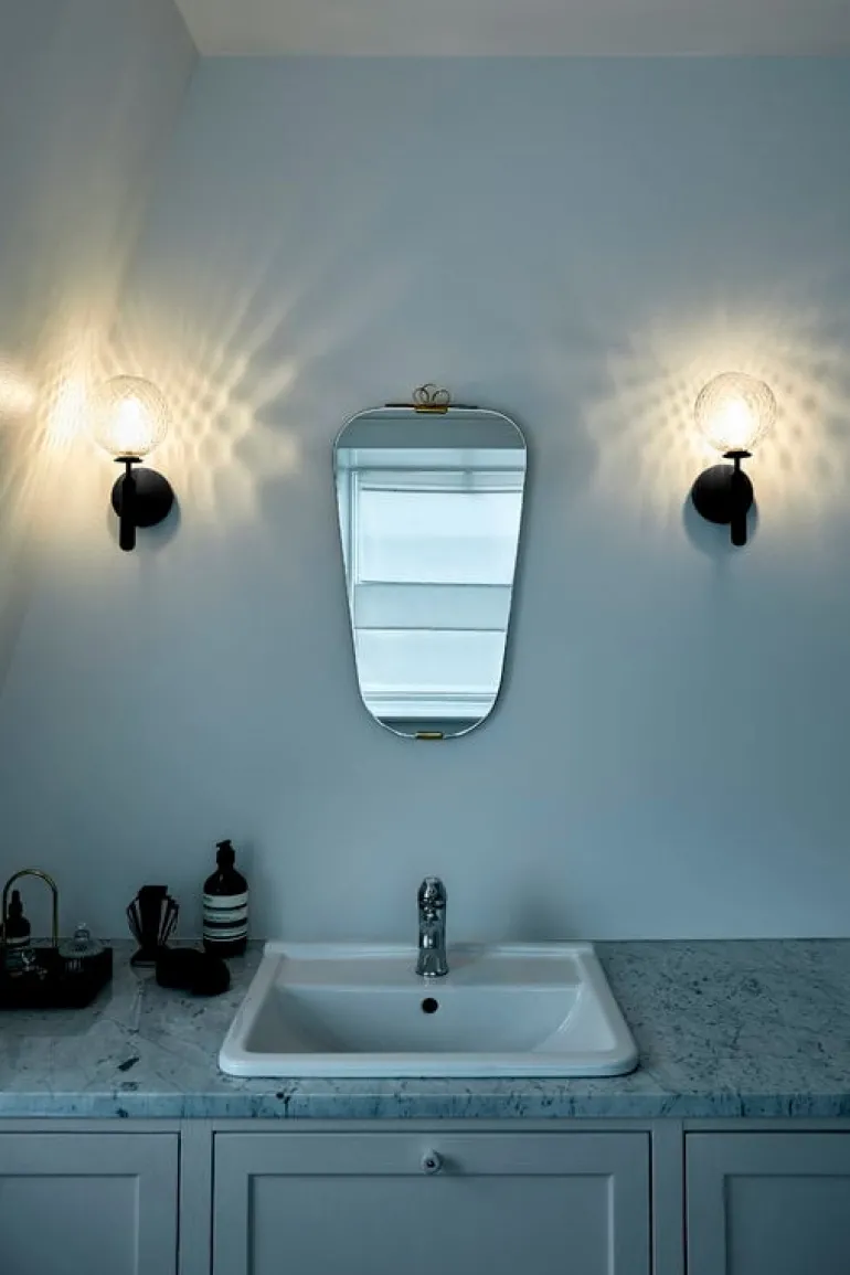 Nuura Miira wall lamp, rock grey - optic clear