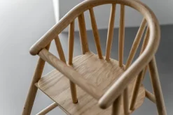 Oaklings Saga high chair, oak