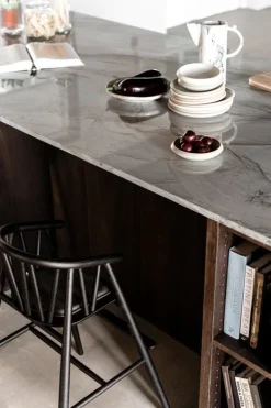 Oaklings Saga high chair, black stained oak