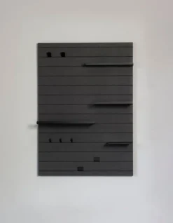 OOJA displays W001 wall display, black