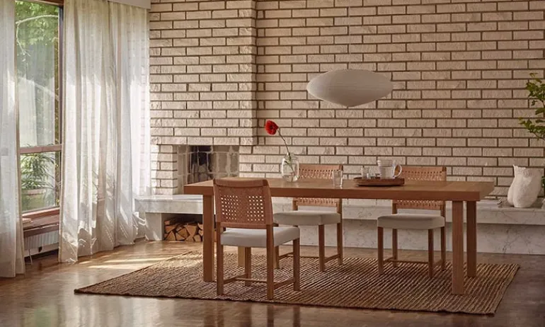 Ornäs Näyttely dining table, oak