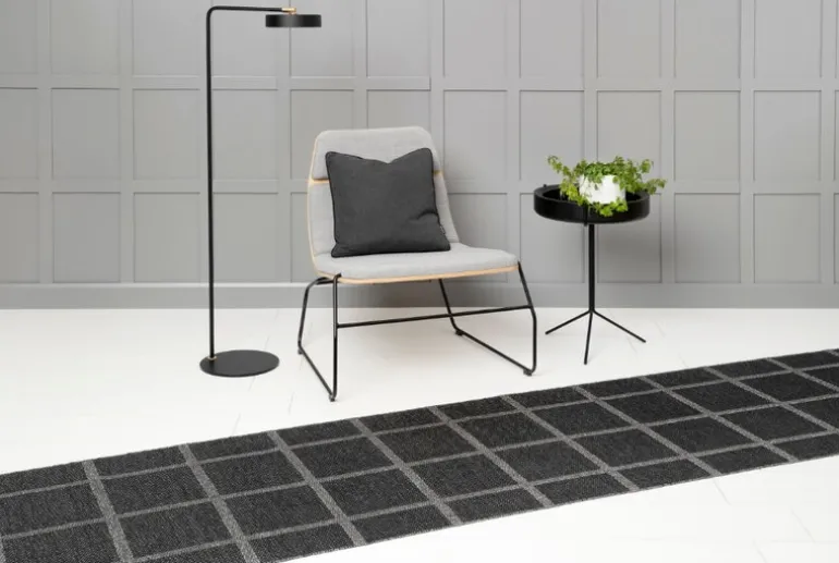 Pappelina Ada rug 70 x 70 x 150 cm, black - granit metallic