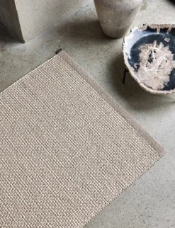 Pappelina Effi rug 85 x 160 cm, mud - beige - vanilla