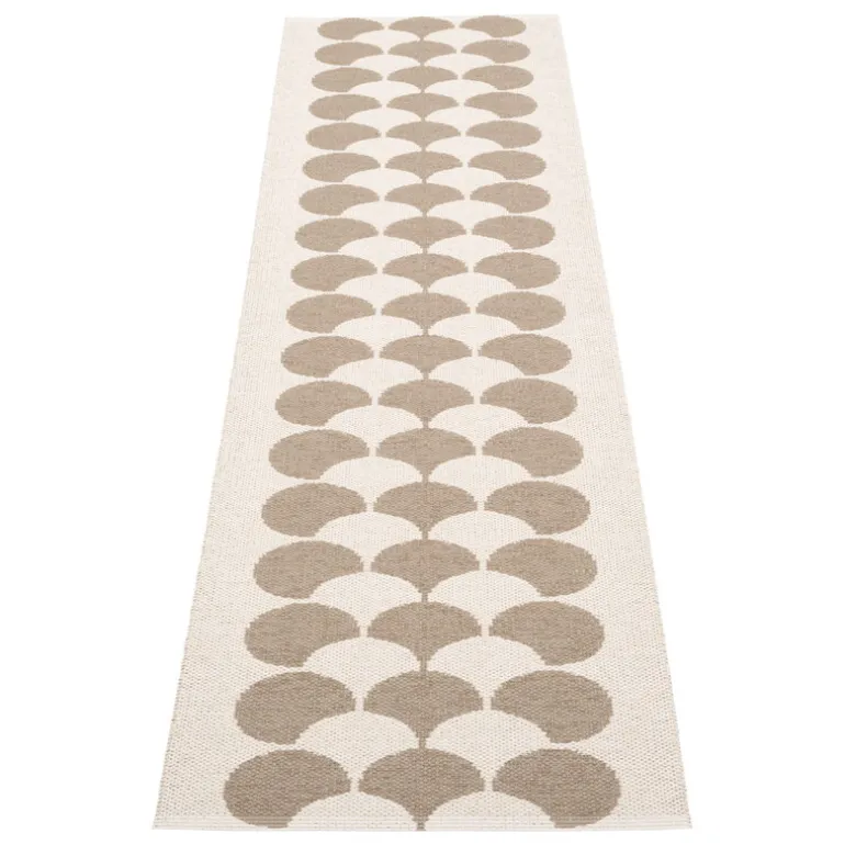 Pappelina Poppy rug, 70 x 250 cm, potato