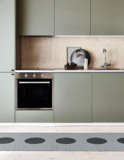 Pappelina Vera 2.0 rug, 70 x 280 cm, grey - granit metallic