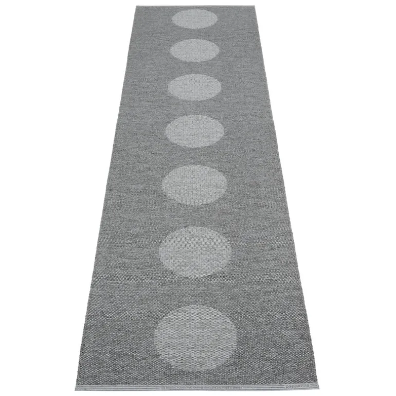 Pappelina Vera 2.0 rug, 70 x 280 cm, grey - granit metallic