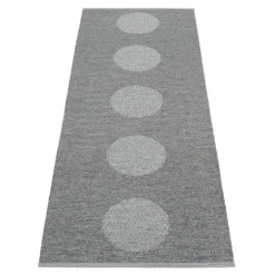 Pappelina Vera 2.0 rug, 70 x 200 cm, grey - granit metallic