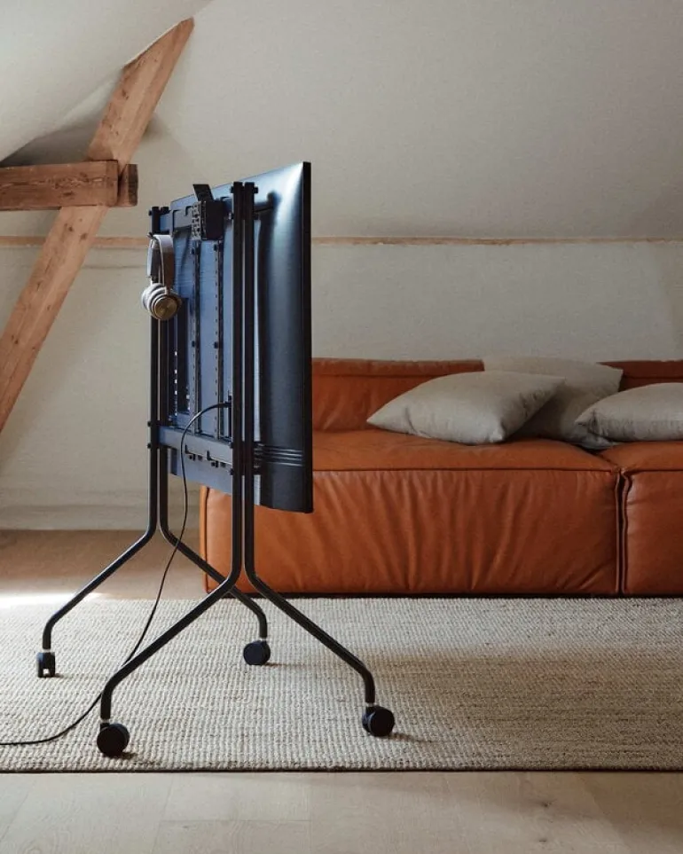 Pedestal Moon Rollin' TV stand, charcoal