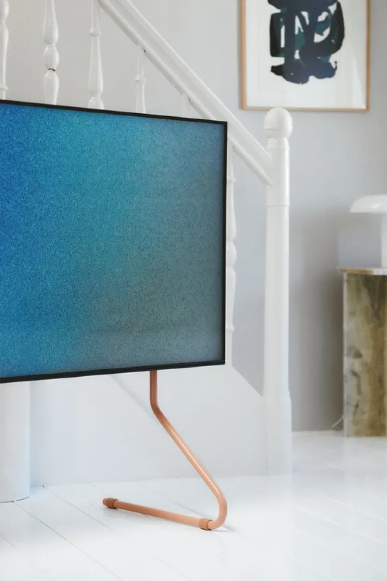 Pedestal Sway TV stand, dusty rose