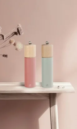 Peugeot Boreal pepper mill, 21 cm, hazel