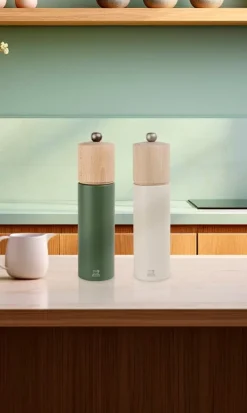 Peugeot Boreal salt mill, 21 cm, feather white