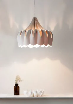 Pilke Lights Pioni pendant, large, white