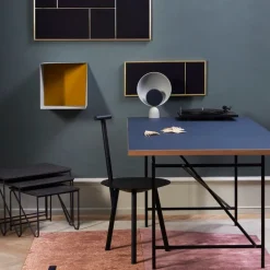 PLEASE WAIT to be SEATED Blooper table lamp, navy blue