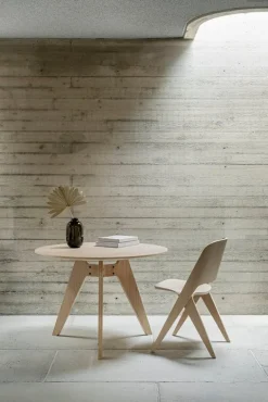 Poiat Lavitta table, round, 100 cm, oak