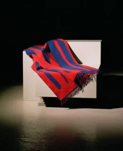 Raawii Brush blanket, blue - red