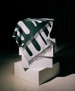 Raawii Brush blanket, green - porcelain