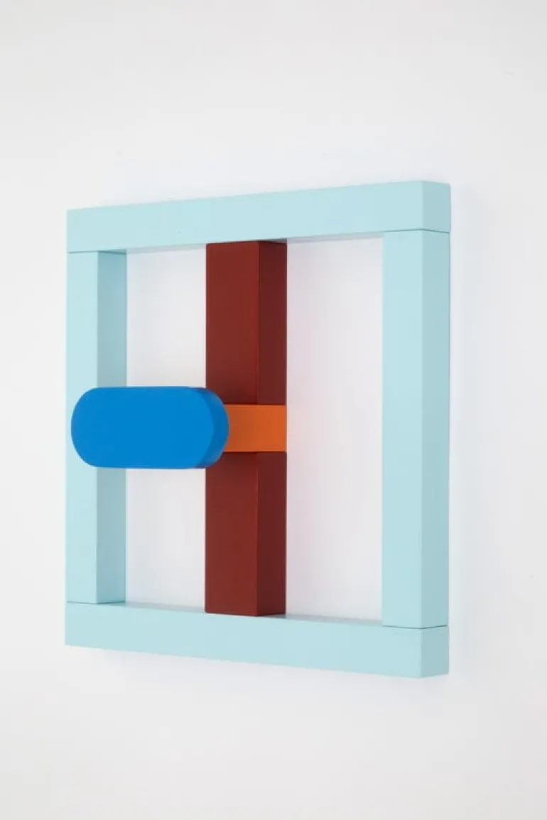 Raawii Hook 1, small, light green - red brown