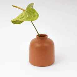 Raawii Omar vase, cinnamon