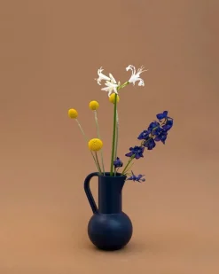 Raawii Strøm pitcher, blue