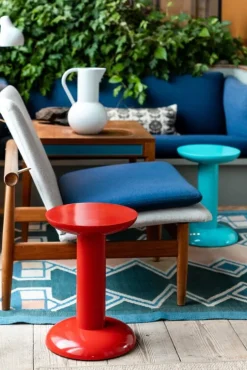 Raawii Thing stool, carmine red