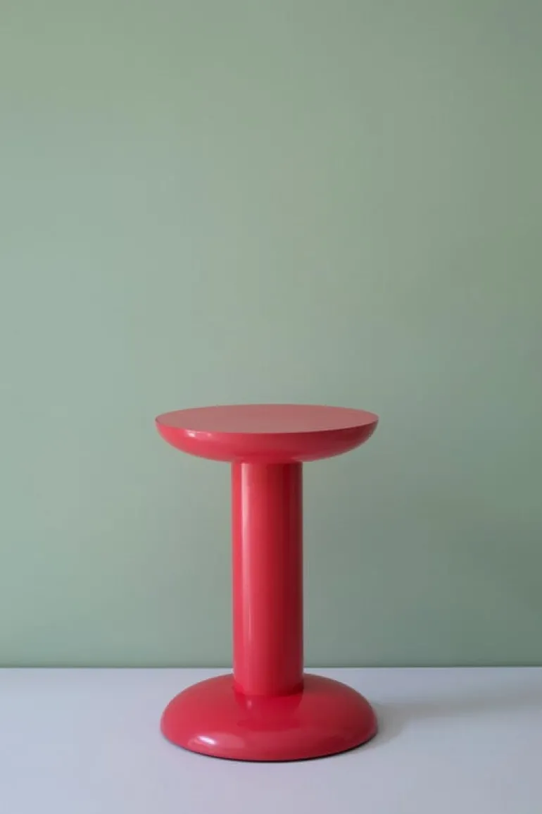 Raawii Thing stool, carmine red