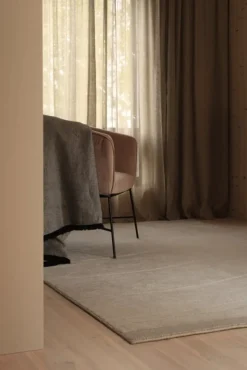 Roots Living Rock rug, light grey