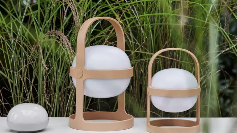 Rosendahl Soft Spot Solar Circular table lamp 25 cm, wheat