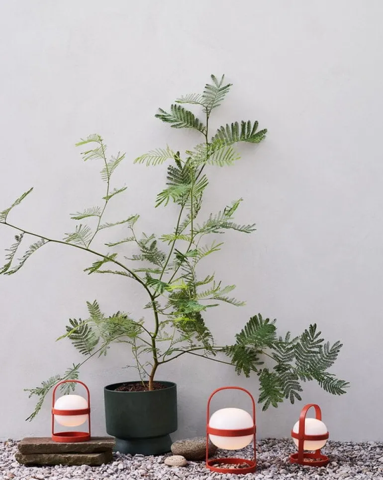 Rosendahl Soft Spot Solar Circular portable table lamp 18,5 cm, terracotta