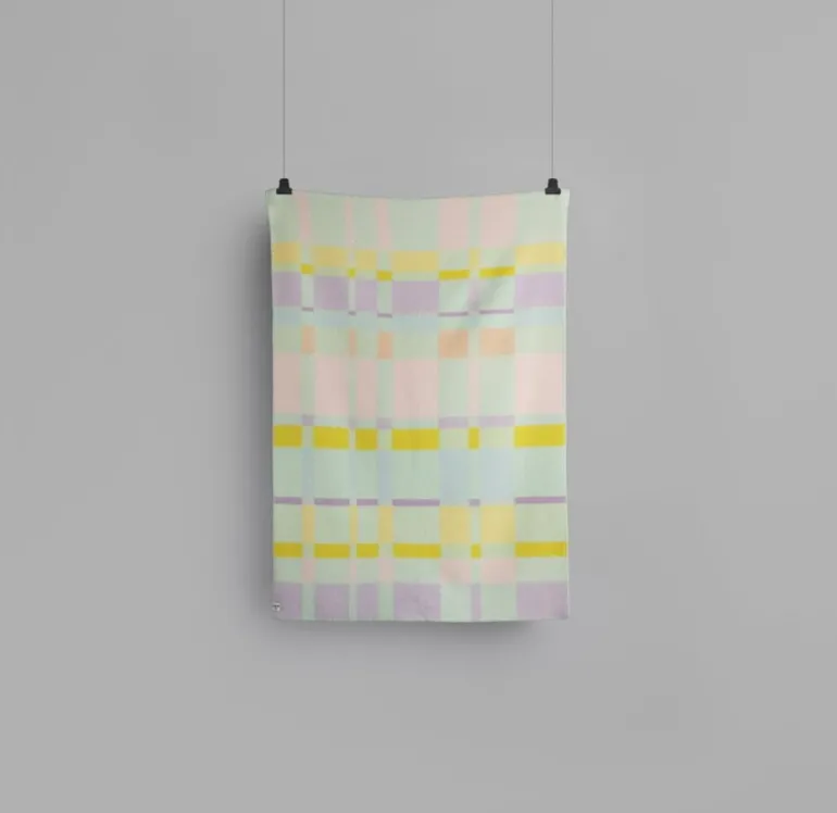 Røros Tweed City throw, 135 x 200 cm, pastel