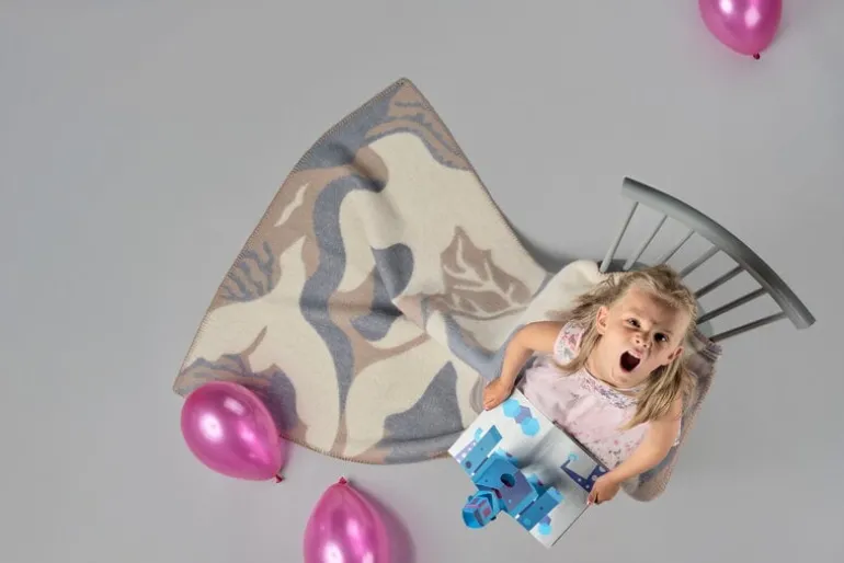 Røros Tweed Fugl og fisk throw, 100 x 135 cm, grey - beige