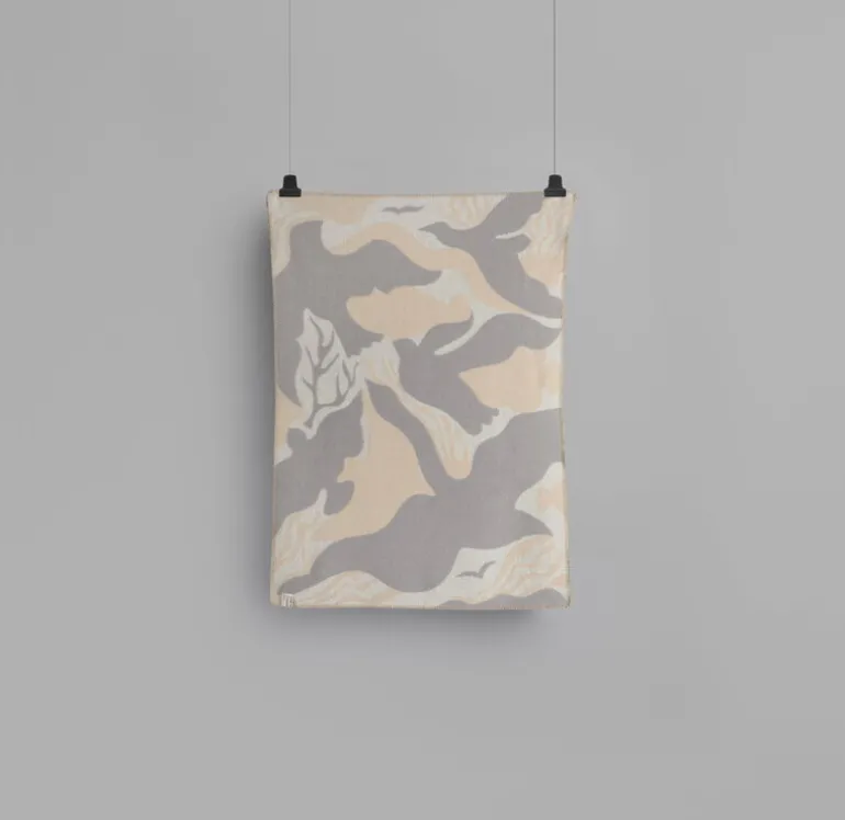 Røros Tweed Fugl og fisk throw, 100 x 135 cm, grey - beige