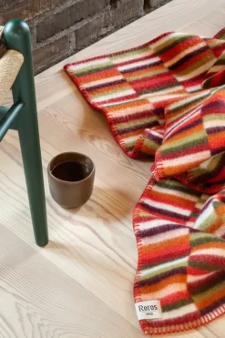 Røros Tweed Ida throw, 135 x 200 cm, red shades