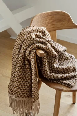 Røros Tweed Isak throw, 150 x 210 cm, chestnut