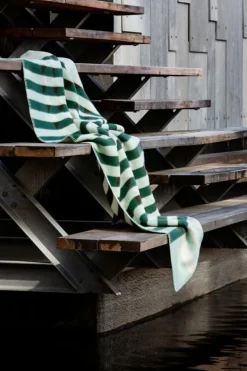 Røros Tweed Kvam throw, 135 x 200 cm, green