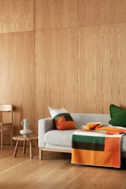 Røros Tweed Mikkel  throw, 135 x 200 cm, orange