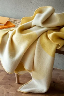 Røros Tweed Moon throw, 135 x 200 cm, yellow ray
