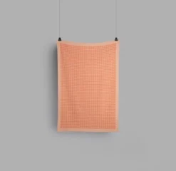 Røros Tweed Palette throw, 135 x 200 cm, coral