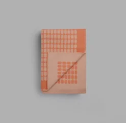 Røros Tweed Palette throw, 135 x 200 cm, coral