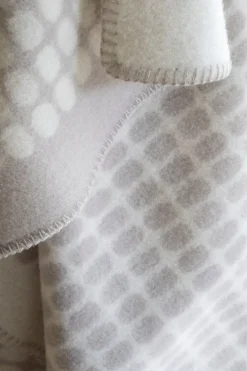 Røros Tweed Palette throw, 135 x 200 cm, clay