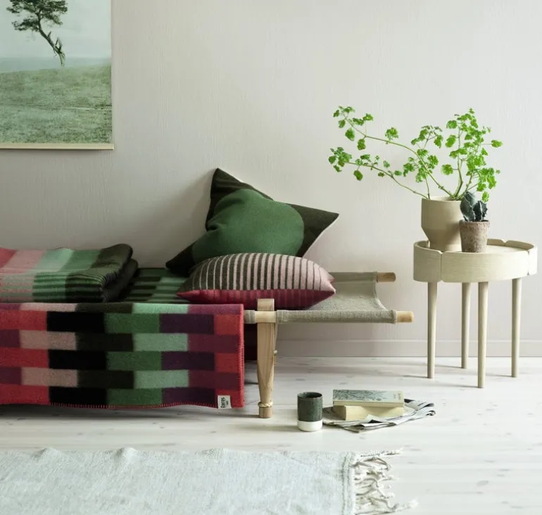 Røros Tweed Åsmund Bold throw, 200 x 135 cm, pink - green